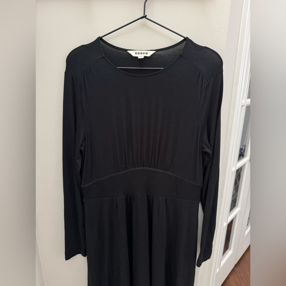 Boden Abigail Jersey Dress in Black - Picture 4 of 8